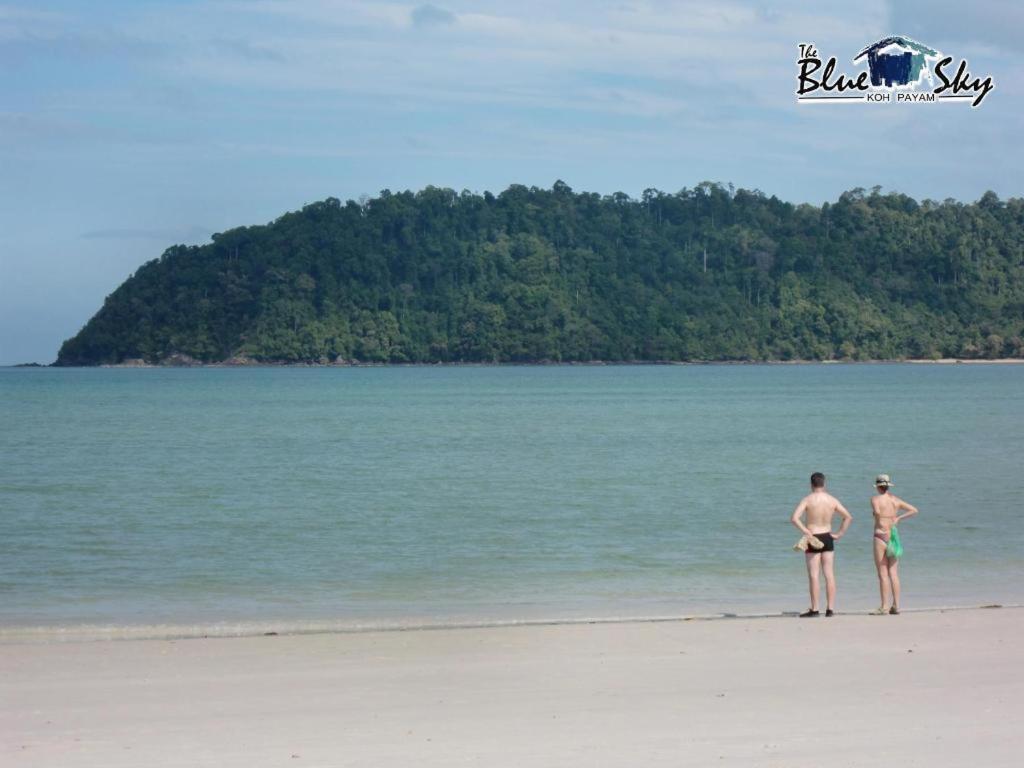 The Blue Sky Resort@ Koh Payam Koh Phayam Bagian luar foto